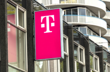 欧洲最大的电信提供商选择利用 Coinbase 托管来质押 CELO 代币