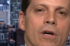 Anthony Scaramucci 的 SkyBridge 文件将推出加密行业和数字经济 ETF
